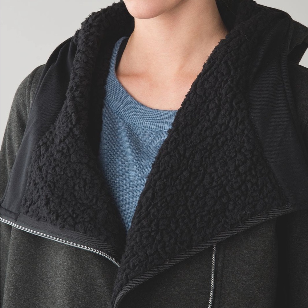❤️Lululemon Size 6 Cozy Up Buttercup Jacket❤️ - Picture 11 of 16